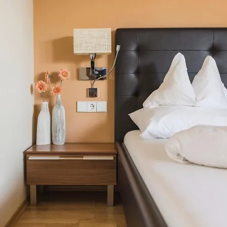 Pernhof Апарт-отель 3*