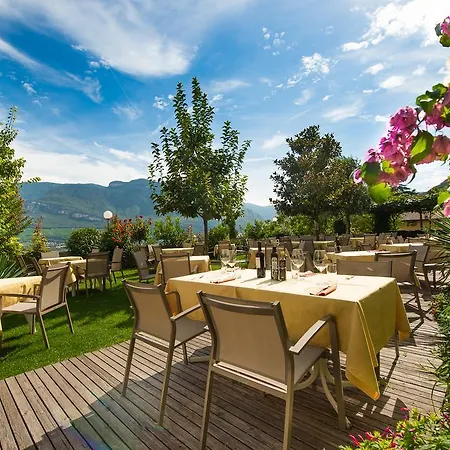 Aparthotel Pernhof 3*