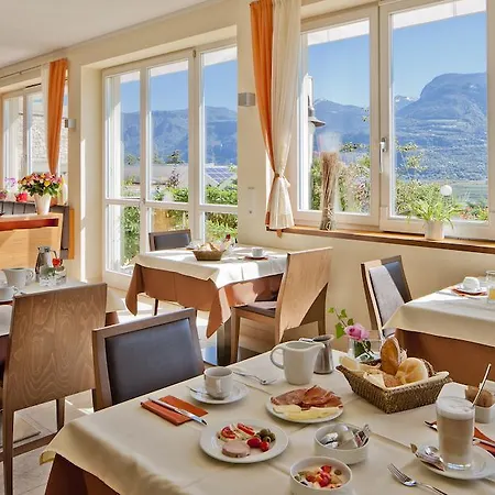 Aparthotel Pernhof 3*